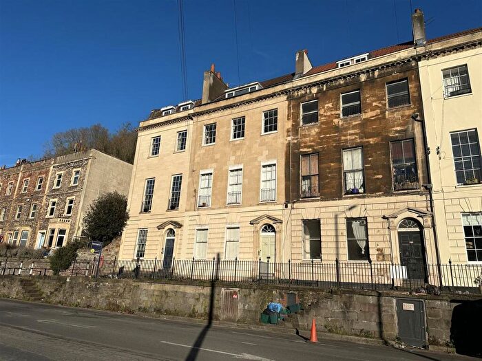 1 Bedroom Flat To Rent In Hotwell Road, Bristol, BS8