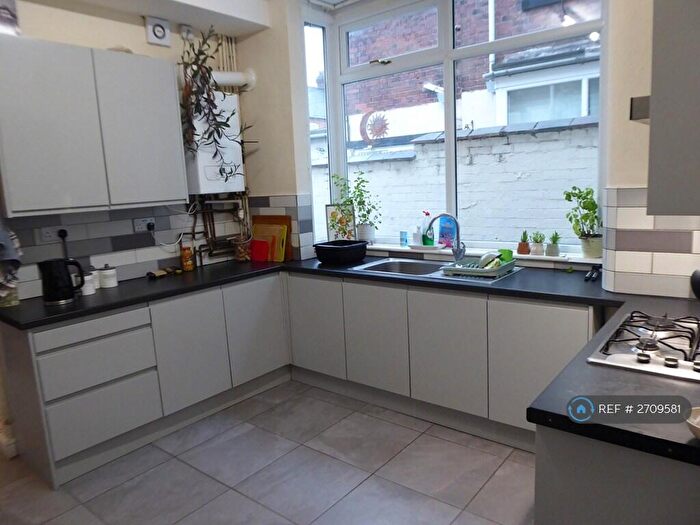 6 Bedroom Terraced House To Rent In Campbell Road, Stoke, ST4