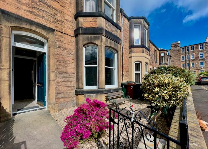 1 Bedroom Flat To Rent In Almondbank Terrace, Shandon, Edinburgh, EH11