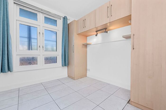 1 Bedroom Flat For Sale In Fairfield Road, Bow Quarter, E3