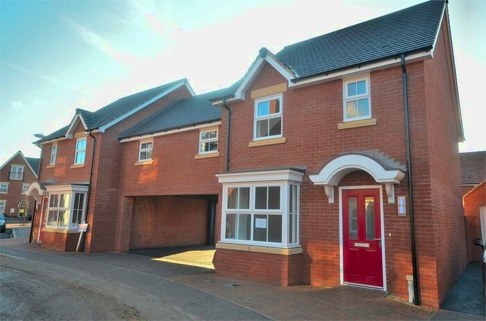 4 Bedroom Semi-Detached House To Rent In Edward Crescent, Sible Hedingham, CO9