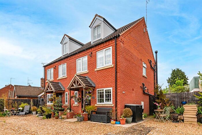 3 Bedroom Semi-Detached House For Sale In Crookdole Lane, Calverton, Nottingham, NG14