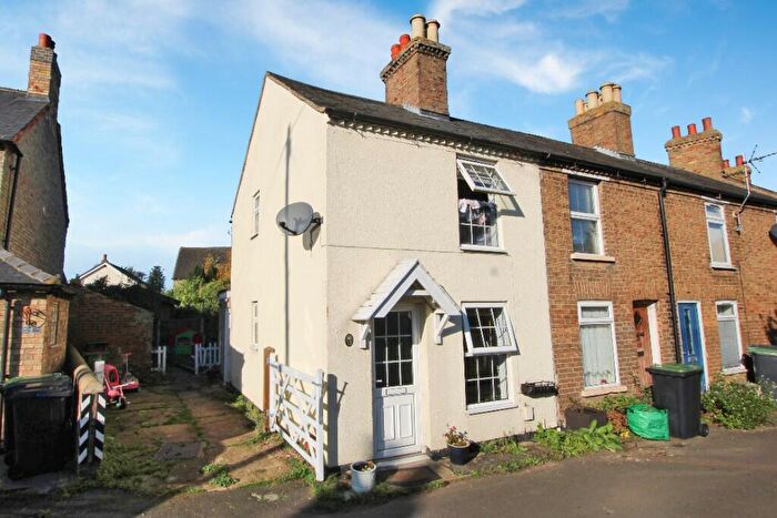 2 Bedroom End Of Terrace House For Sale In Church Path, Sandy, Bedfordshire, SG19