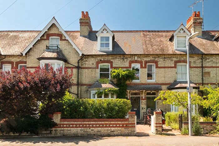 5 Bedroom Terraced House For Sale In De Freville Avenue, Cambridge, CB4