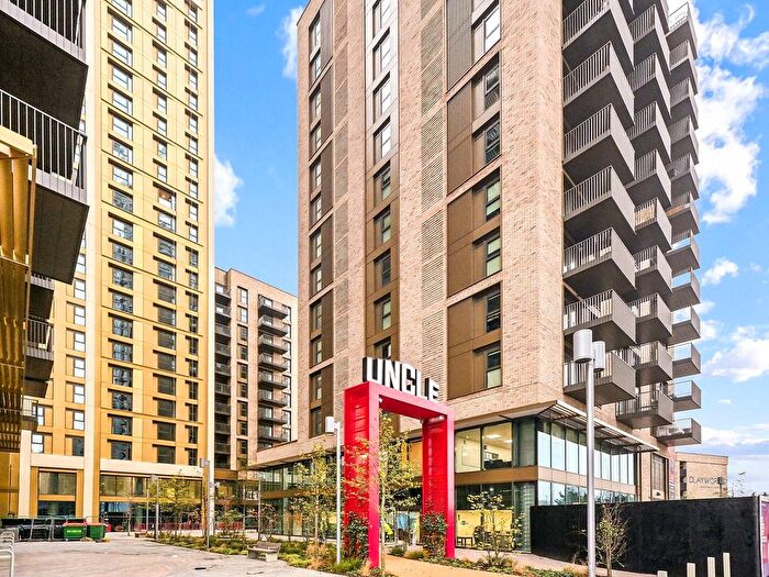 1 Bedroom Flat To Rent In Uncle Acton, Victoria Road, W3