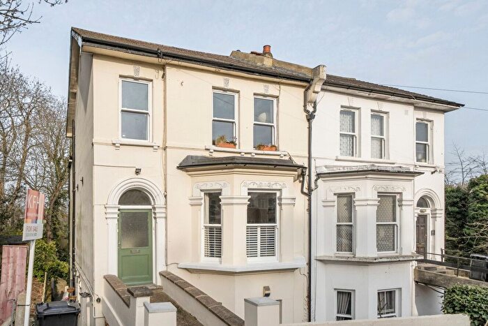 2 Bedroom Flat For Sale In Maberley Road, Crystal Palace, London, SE19