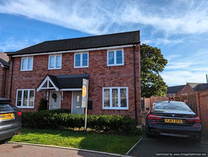 3 Bedroom Semi-Detached House To Rent In Crewe, Crewe, CW1