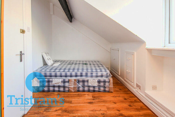 4 Bedroom Apartment To Rent In Castle Boulevard, Lenton, NG7