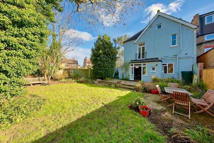 4 Bedroom Detached House To Rent In Pendle Road, London, SW16