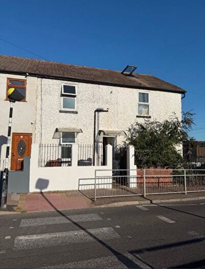 3 Bedroom Terraced House To Rent In Mill Road, Aveley, RM15