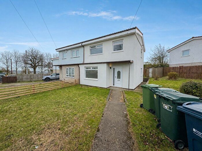 3 Bedroom Semi-Detached House To Rent In West Park Gardens, Winlaton, NE21