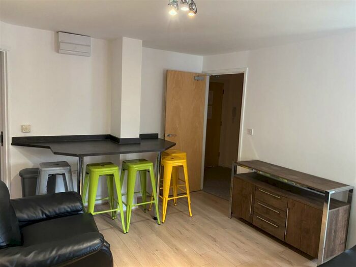 5 Bedroom Flat To Rent In Flat, The Forum, Tiverton Way, Cambridge, CB1