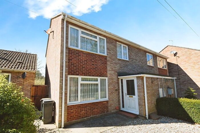 3 Bedroom Semi-Detached House For Sale In Capel Road, Rayne, Braintree, CM77