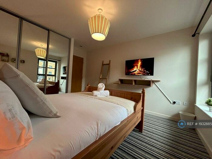 1 Bedroom Flat To Rent In Commercial Road, London, E14