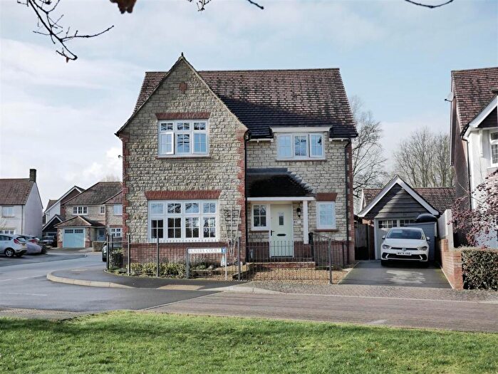 4 Bedroom Detached House For Sale In Olivers Court, Calne, SN11