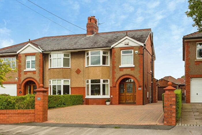 4 Bedroom Semi Detached House For Sale In Brindle Road, Bamber Bridge, Preston, Lancashire, PR5