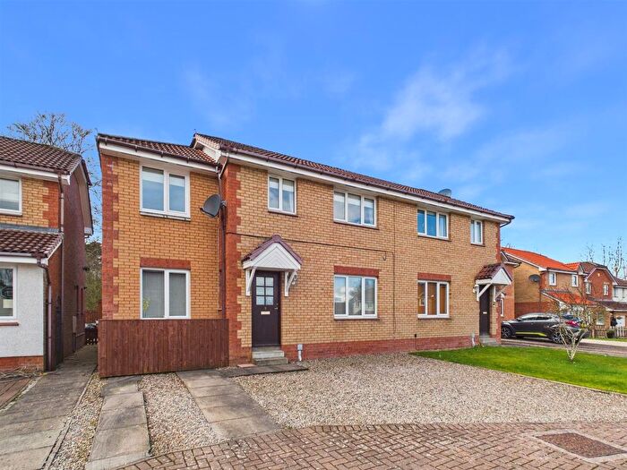 4 Bedroom Property For Sale In Hewat Place, Perth, PH1