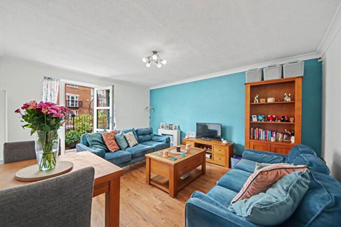 1 Bedroom Apartment For Sale In John Smeaton Court, Manchester, M1