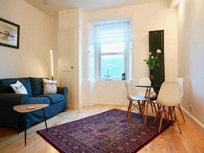 1 Bedroom Flat To Rent In West Park Place, Dalry, Edinburgh, EH11