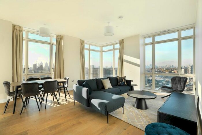 3 Bedroom Flat To Rent In Zinc Street, London, E15