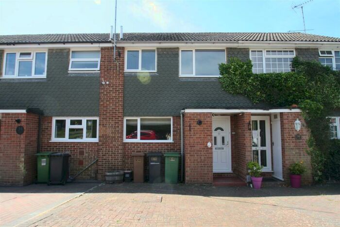 3 Bedroom Terraced House To Rent In Lenside Drive, Bearsted, Maidstone, ME15