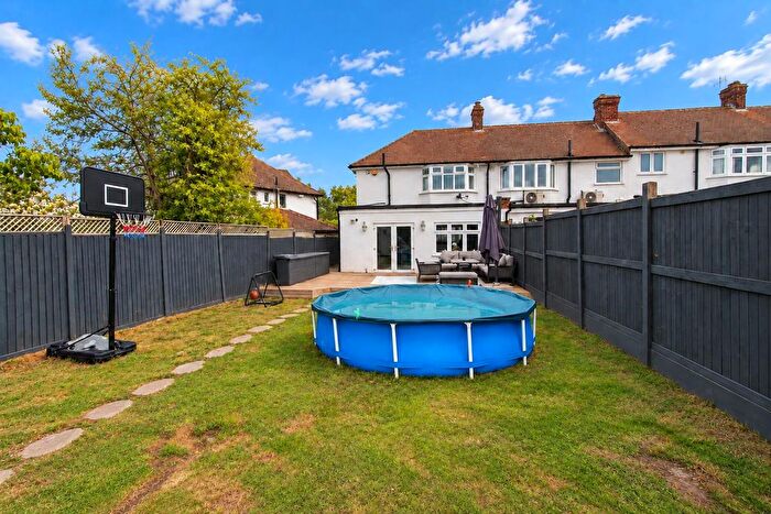 3 Bedroom End Terrace House For Sale In Wolsey Crescent, Morden, SM4