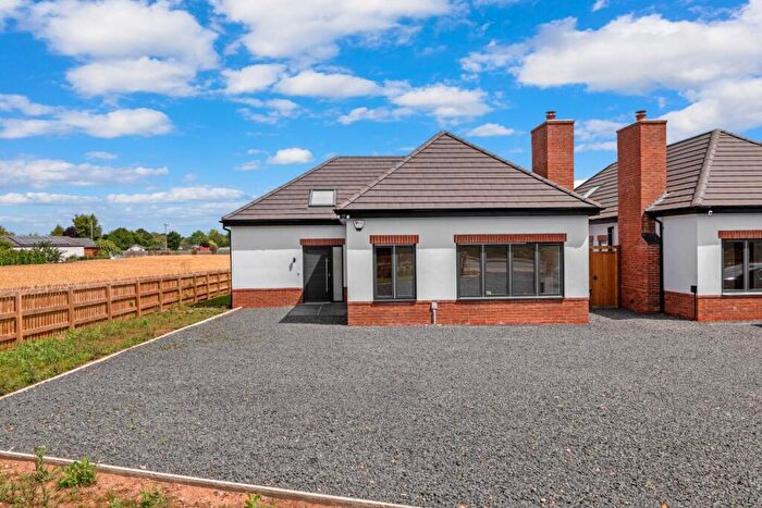 3 Bedroom Detached Bungalow For Sale In Binton Road, Welford-on-Avon, CV37