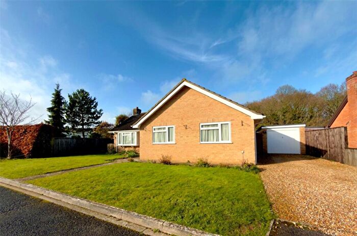 3 Bedroom Bungalow For Sale In Roberts Close, Everton, Lymington, Hampshire, SO41