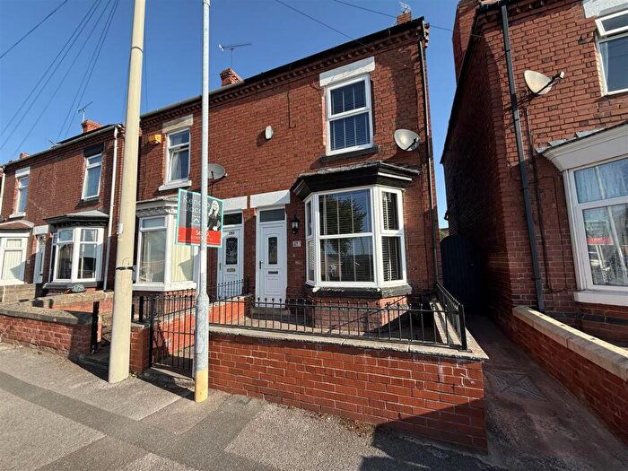 3 Bedroom Semi-Detached House To Rent In Kilton Road, Worksop, S80