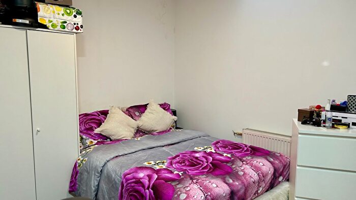 1 Bedroom Flat To Rent In High Road, London, N22