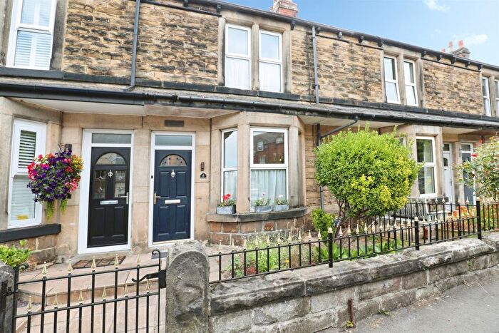 3 Bedroom Terraced House For Sale In Regent Grove, Harrogate, HG1