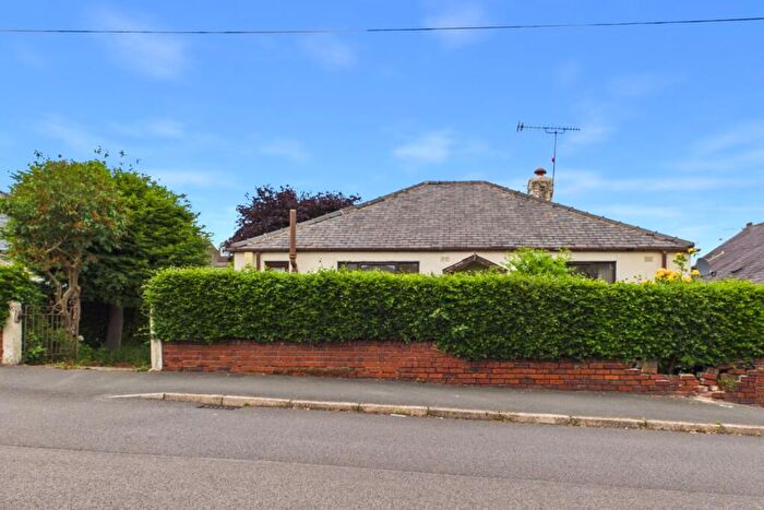 2 Bedroom Detached Bungalow For Sale In Seagrave Road, Sheffield, South Yorkshire, S12