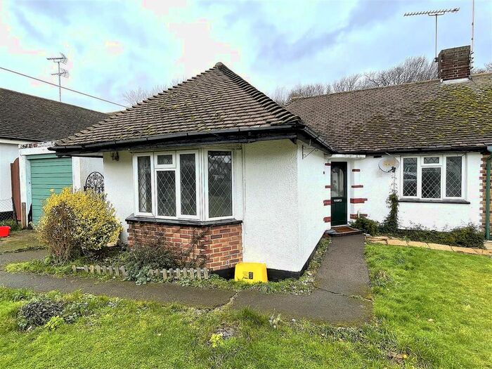 2 Bedroom Semi-Detached Bungalow To Rent In St. Davids Drive, Leigh-On-Sea SS9