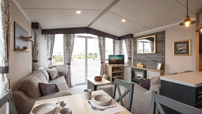 2 Bedroom Park Home For Sale In Felton, Morpeth, NE65