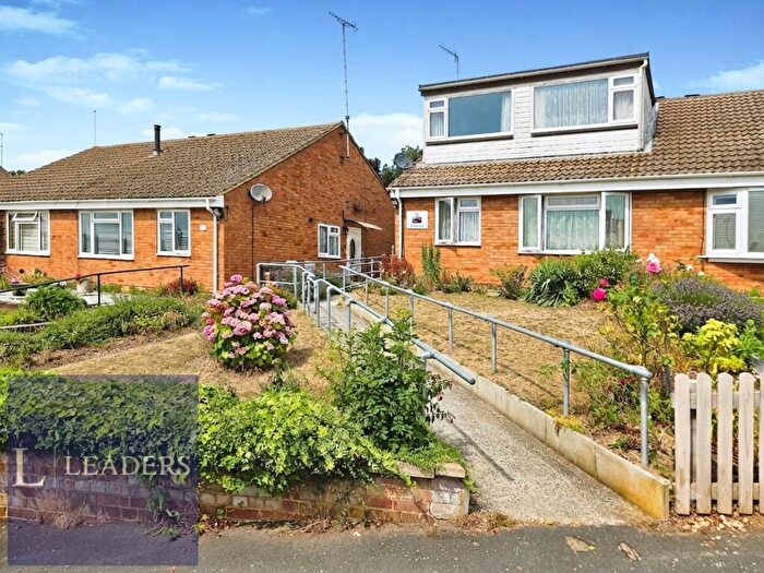 3 Bedroom Bungalow For Sale In Nether Court, Halstead, CO9