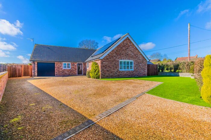 3 Bedroom Detached Bungalow For Sale In Dunham Road, Sporle, PE32