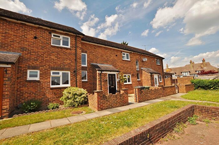 2 Bedroom Terraced House To Rent In Emmanuel Close, Guildford, Surrey, GU2