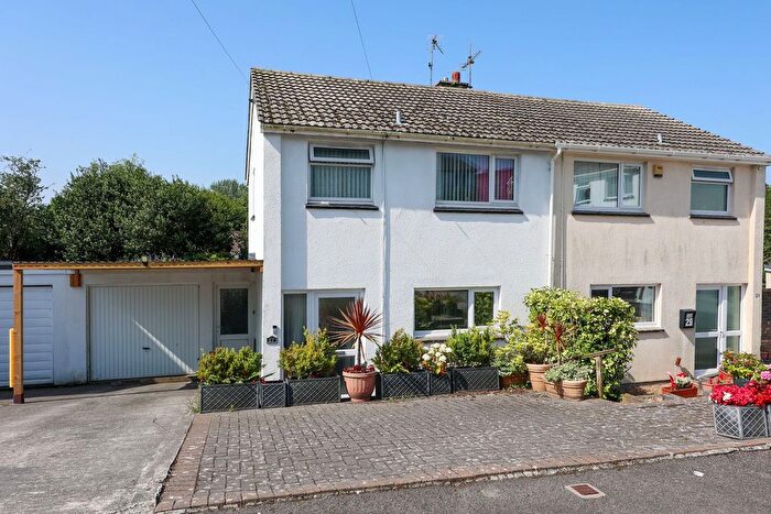 3 Bedroom Semi Detached House For Sale In Roslyn Close, St Austell, PL25