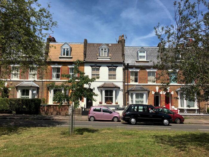 2 Bedroom Flat To Rent In St. Michael's Terrace, Alexandra Palace, London, N22