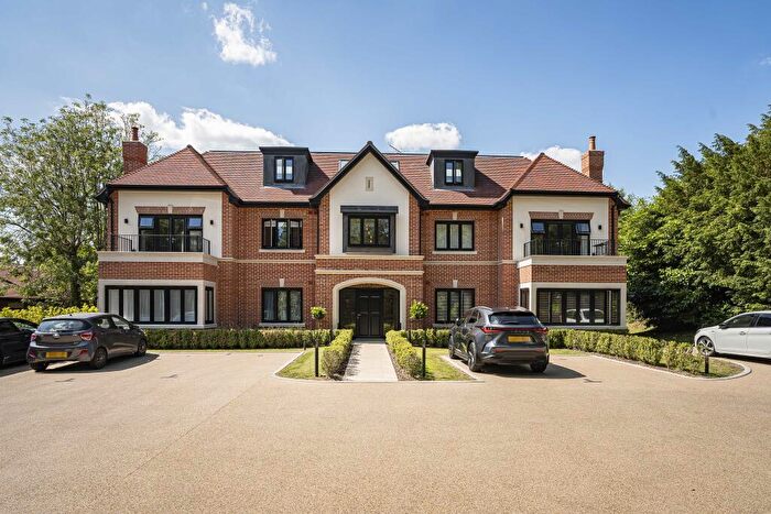2 Bedroom Apartment For Sale In Mulberry Manor, New Road, Welwyn, Hertfordshire, AL6