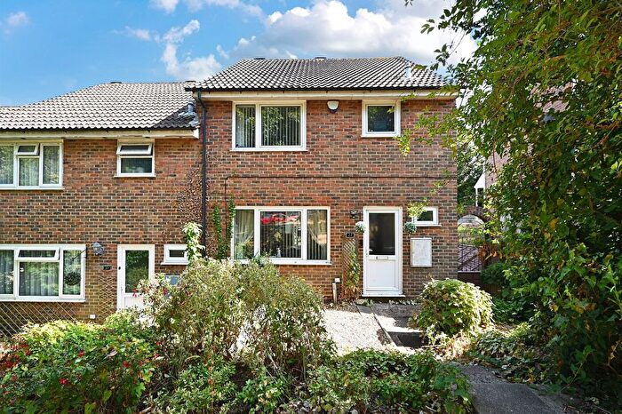 3 Bedroom End Of Terrace House For Sale In New Barn Close, Portslade, East Sussex, BN41