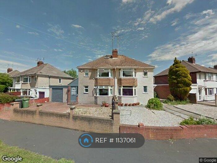 4 Bedroom Semi-Detached House To Rent In Rodney Crescent, Filton, Bristol, BS34