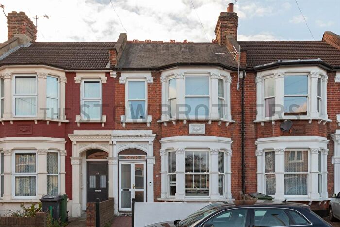 4 Bedroom House To Rent In Shernhall Street, Walthamstow, E17