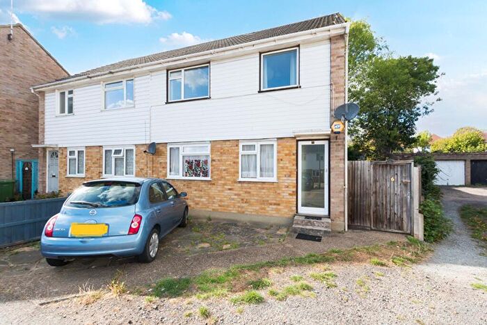 2 Bedroom Maisonette For Sale In Studley Court, Sidcup, DA14