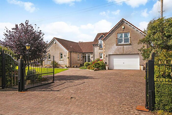 4 Bedroom Detached House For Sale In Shiels Cottages, Great North Road, Blairadam, Kelty, KY4