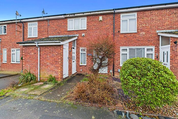 3 Bedroom Terraced House For Sale In Osprey Road, Biggleswade, Bedfordshire, SG18
