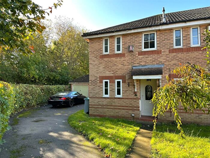 2 Bedroom End Of Terrace House To Rent In Southfield, Balderton, NG24