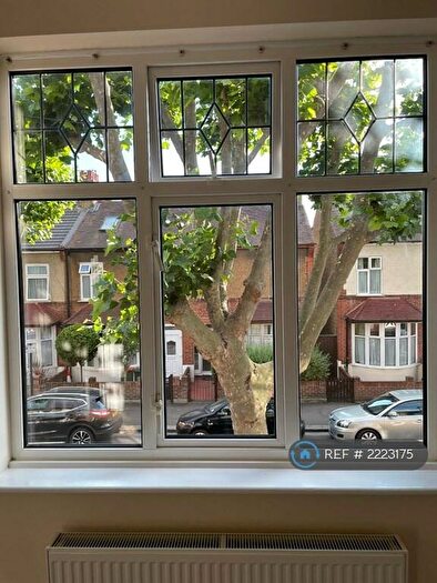 4 Bedroom Terraced House To Rent In Kimberley Avenue, London, E6