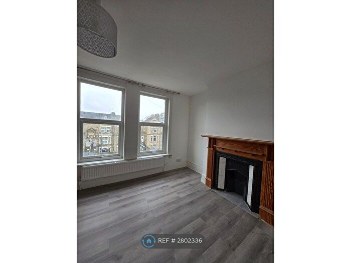 2 Bedroom Flat To Rent In Salisbury Road, Dover, CT16