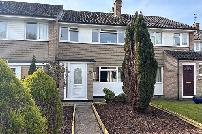 3 Bedroom Property For Sale In Anderson Place, Bagshot, GU19